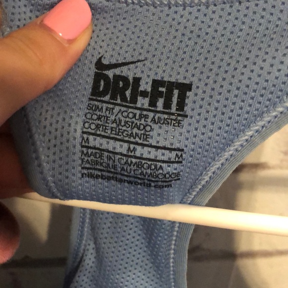 nike dri-fit tank top - Picture 2 of 3